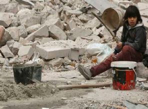 Halep halkı bombaların arasında