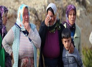 Birbirlerine sarılı olarak bulunmuşlar