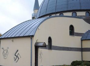 IŞİD Müslümanlara karşı nefreti artırdı