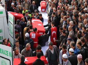 Madenciler toplu cenaze töreni düzenlendi