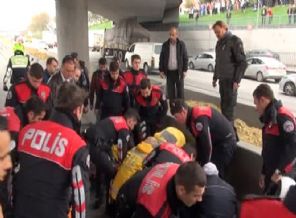 İstanbul'da polise saldırı alarmı