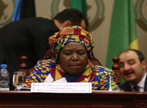 Ebola'ya karşı seferberlik çağrısı