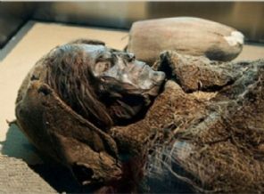 300 yıllık ceset 1 saatte çürüdü