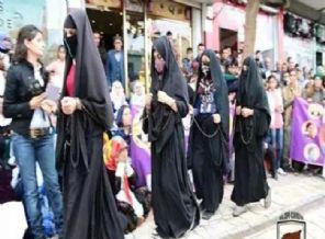 HDP çarşafı zincire vurdu