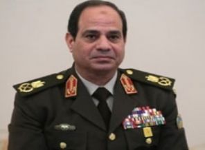 İtalya'da aşağılanan Sisi, Fransa'da