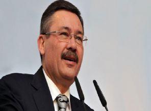 Melih Gökçek'ten şok 'paralel' twitleri
