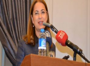 Bakan İslam: Kadınla erkek eşit değil