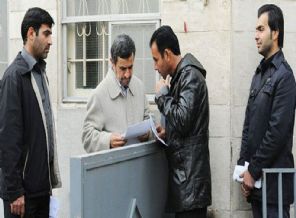 Ahmedinejad bakın ne yapıyor?
