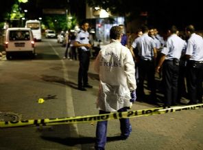 Diyarbakır'da polise silahlı saldırı