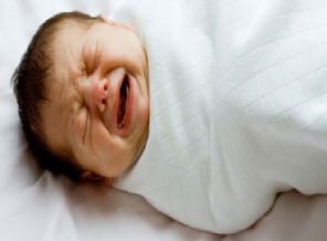 Tayland'da taşıyıcı annelik yasaklandı