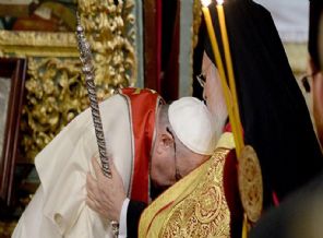 Dünya medyası 'o an'ı konuşuyor