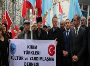 Kırım Türkleri'nden Putin'e protesto