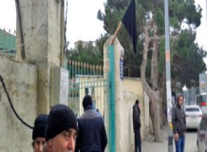 Bakü'de kundaklanan camide PKK şüphesi