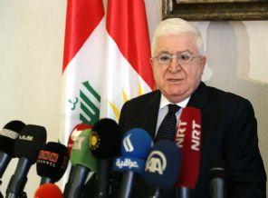 Cumhurbaşkanı maaşını yarıya düşürdü