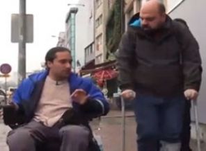 Engelliler camiye bile gidemiyor