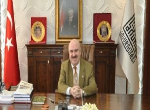 Yolsuzluk iddiası o rektörü koltuğundan etti