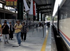 TCDD'den Ankara-İstanbul YHT açıklaması