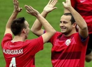 Maça G.Saray formasıyla çıkıyorlar