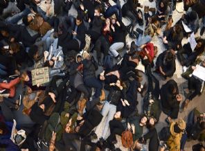 Londra'da 'Garner' protestosu