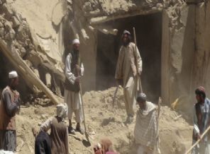 NATO Afganistan'da öğrencileri katletti