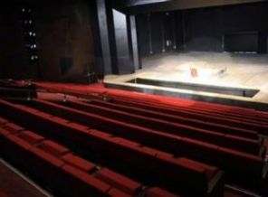 Bakanlık özel tiyatrolara destek miktarını açıkladı