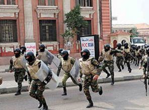 Sisi'nin polisleri bir göstericiyi daha katletti