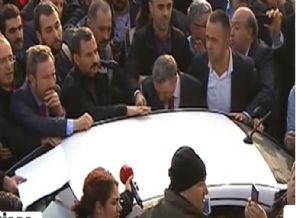 Ekrem Dumanlı gözaltına alındı