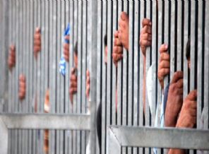 Mısır'da darbe karşıtı 30 kişiye hapis cezası