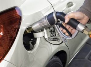 Benzine bir indirim daha geldi