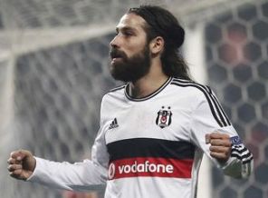 Şahan'dan Liverpool'a 8-0 göndermesi
