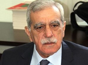 Ahmet Türk Kürtler adına özür diledi