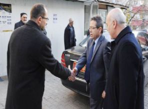 Artvin Valisi'nden anlamlı ziyaretler