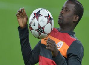 Eboue Premier Lig'e göz mü kırpıyor?
