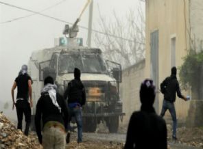 Hukuksuz gözaltılar sürüyor