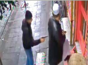 'Özbek Hoca'nın vurulma anı kamerada