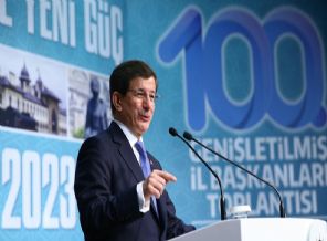 Başbakan Davutoğlu'ndan işadamlarına çağrı!
