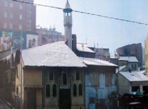 Erdoğan'ın talimatı işe yaradı! 'Ucube' minareler yenilendi