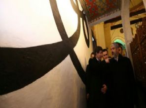 Davutoğlu ve Meşal'e Mevlana'da yoğun ilgi
