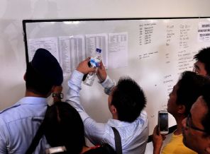 Kayıp uçağın düştüğü sanılıyor