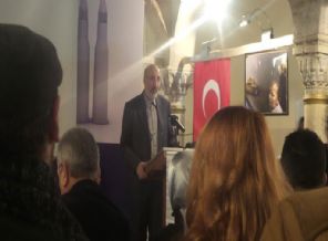 Noel Baba değil 'Derviş Nicholas'