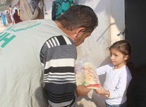 Suriyeli yetimlere 20 milyon ekmek