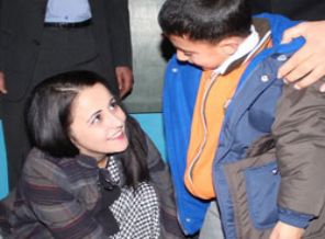 Alev Hoca'nın yardım çağrısıyla 392 öğrenci giydirildi