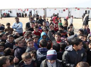 İHH'dan Suriye'de 10 bin kişilik kamp