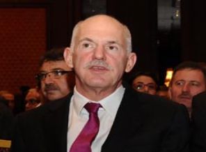 Papandreu parti kuruyor