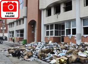 Mizah dergisi saldırısı olay yeri fotoğrafları