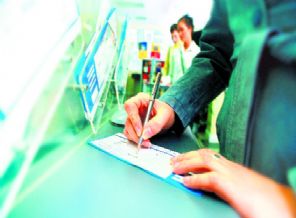 Emekli açık kapı buldu