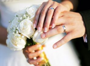 Evlenen gençlere devletten para desteği