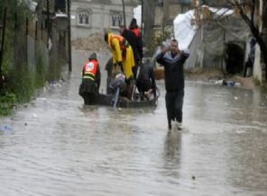 Gazze sel ile boğuşuyor