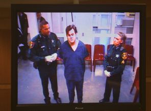 Kızını köprüden attı