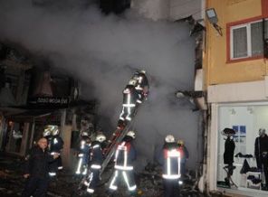 Pendik'te mağazada yangın